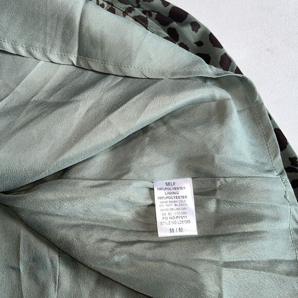 Main Strip Women's Green Black Leopard Long Sleeve Dress Ruffled Size Medium - Picture 11 of 15